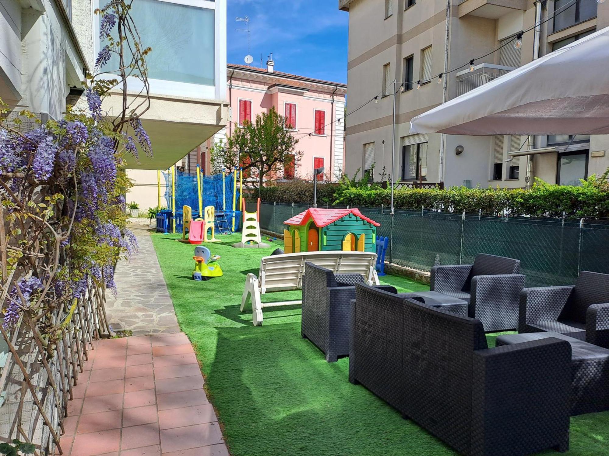 Hotel Sogno เชเซนาติโก ภายนอก รูปภาพ