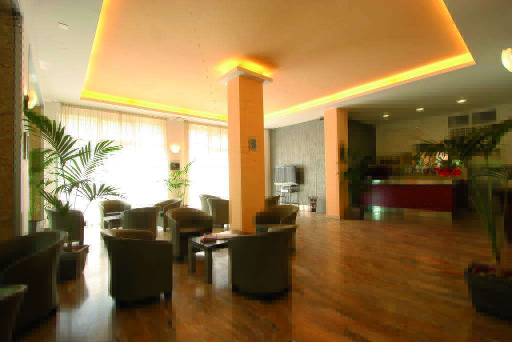 Hotel Sogno เชเซนาติโก ภายนอก รูปภาพ