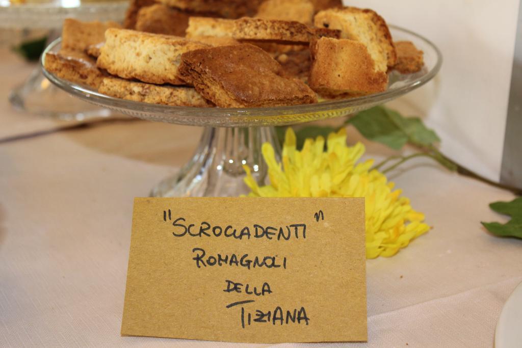 Hotel Sogno เชเซนาติโก ภายนอก รูปภาพ
